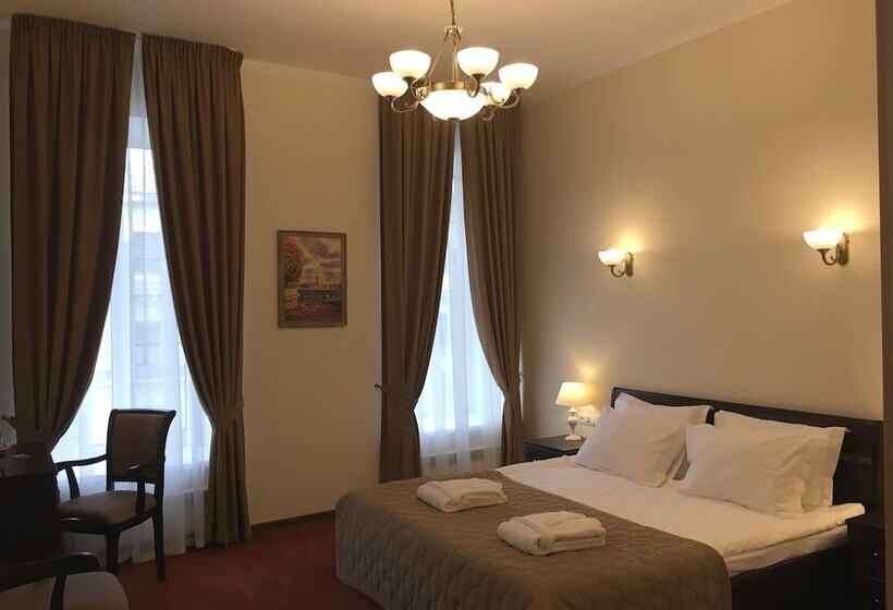 סוויטת קומפורט, Sonata On Nevsky 5