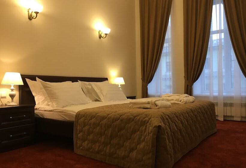 סוויטת קומפורט, Sonata On Nevsky 5