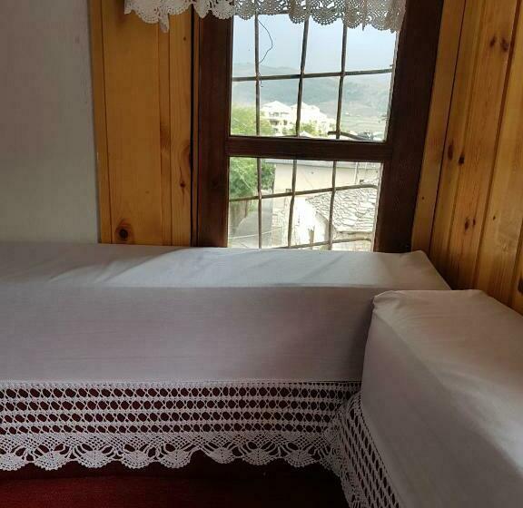 غرفة عائلية, Eva Guesthouse
