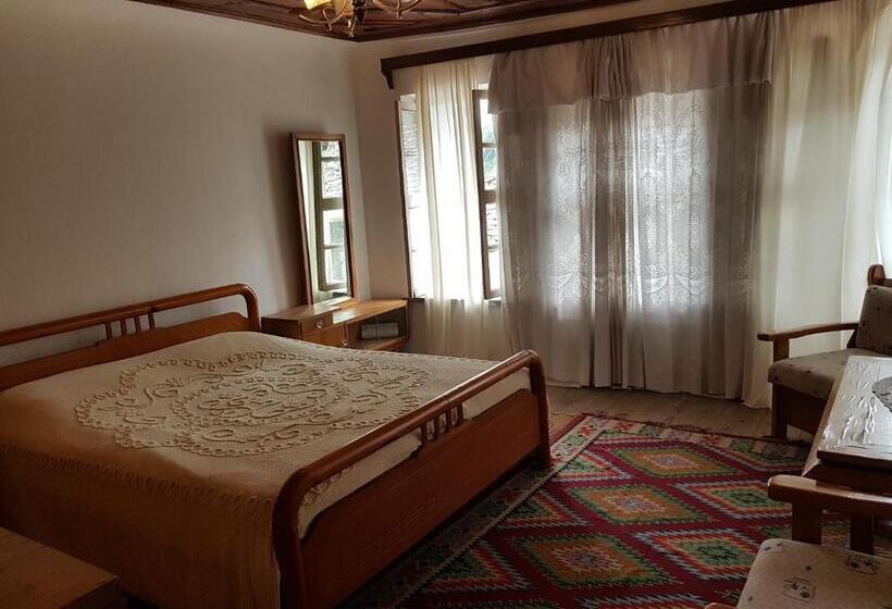 经济房, Eva Guesthouse