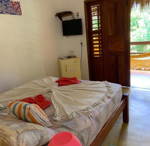 اتاق استاندارد با بالکن, Pousada Janela Da Cor