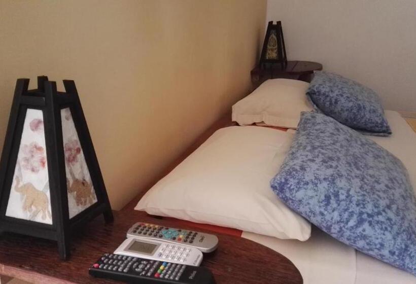 اتاق استاندارد با چشم‌انداز استخر, Pousada Janela Da Cor