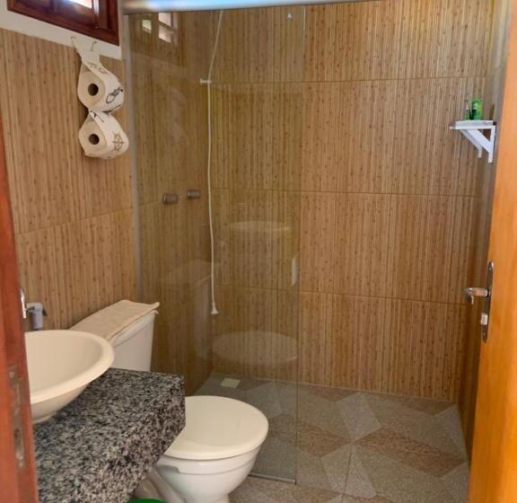 اتاق استاندارد با چشم‌انداز استخر, Pousada Janela Da Cor