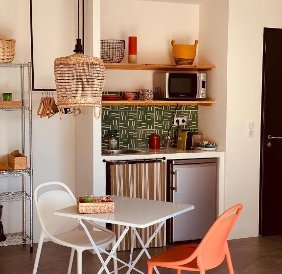 Студия Deluxe, Senteurs Du Maquis