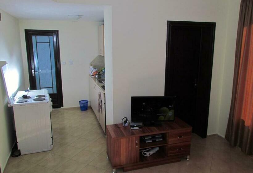 1階の1ベッドルームアパートメント, Afrodita Apartments 2