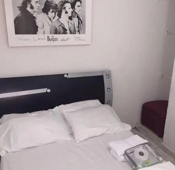 バス共有のスタンダードルーム, Hostel Mamy Dorme