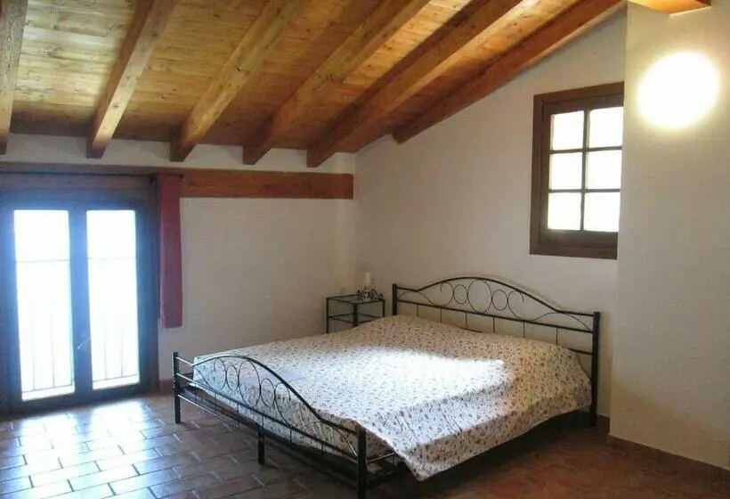 スタンダード４人部屋, Agriturismo Madonna Dei Ceppi