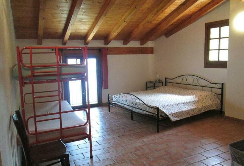スタンダード４人部屋, Agriturismo Madonna Dei Ceppi