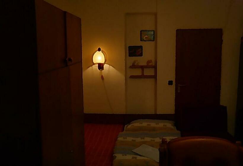 Quarto Estandar, Apartment Trojska