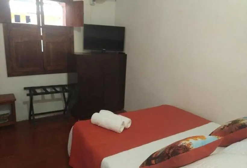 Standard Kolmen Hengen Huone, Casa Del Marquez De Bahichala
