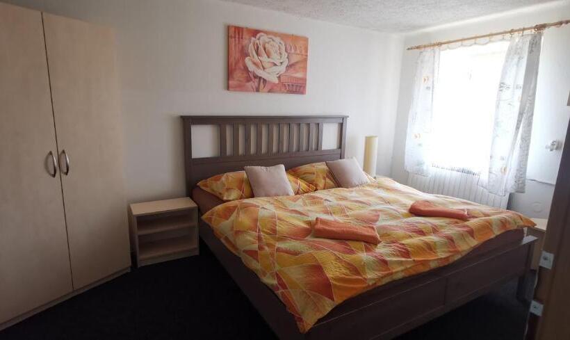 デラックスルーム, Penzion Tomy Pihlov