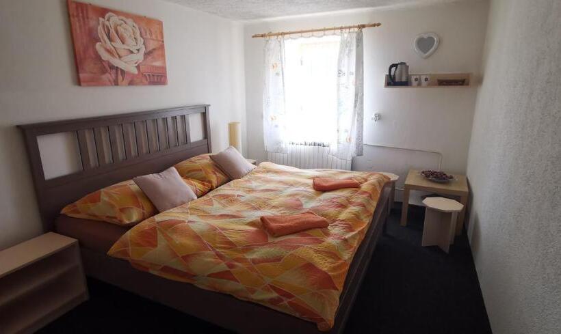 デラックスルーム, Penzion Tomy Pihlov