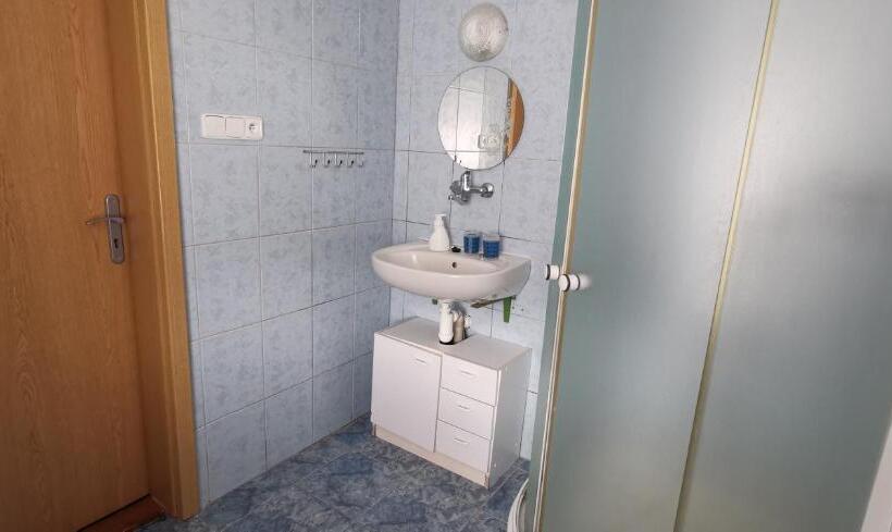 スタンダードトリプルルーム, Penzion Tomy Pihlov