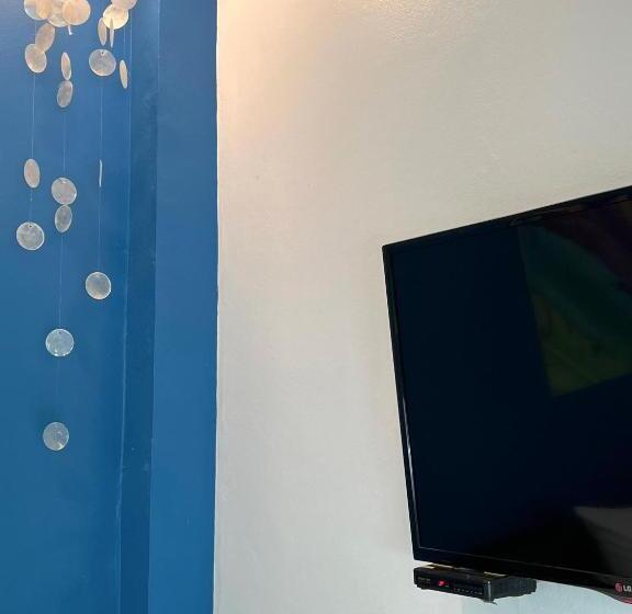 带泳池观景的豪华房, The Snug Airportel   Phuket Airport