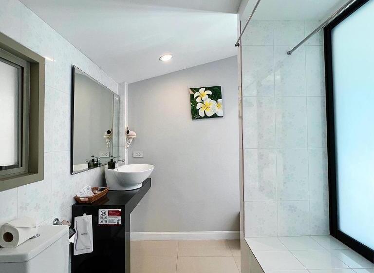 带大床的标准间, The Snug Airportel   Phuket Airport