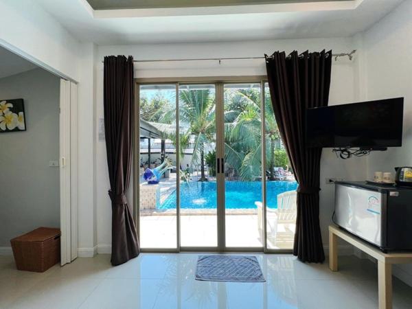 带大床的标准间, The Snug Airportel   Phuket Airport