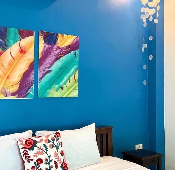 带泳池观景的豪华房, The Snug Airportel   Phuket Airport