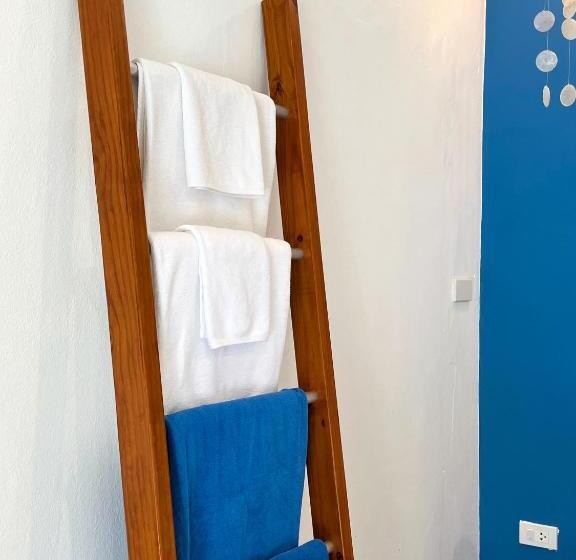 풀장 전망 디럭스 룸, The Snug Airportel   Phuket Airport