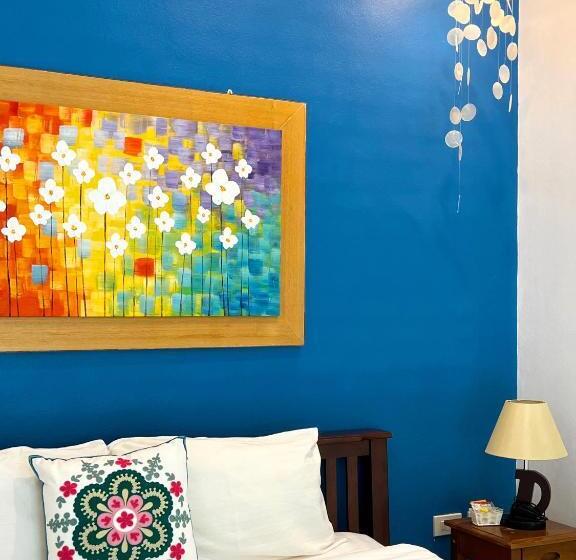 带泳池观景的豪华房, The Snug Airportel   Phuket Airport