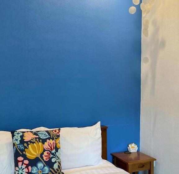 标准间带阳台, The Snug Airportel   Phuket Airport