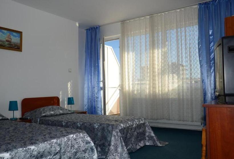 חדר משפחתי נוף לגינה, Veda Guest House