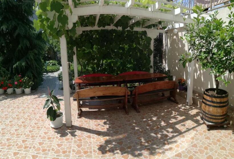 דירת חדר, Veda Guest House