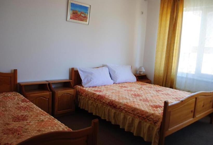 Семейный Номер, Veda Guest House