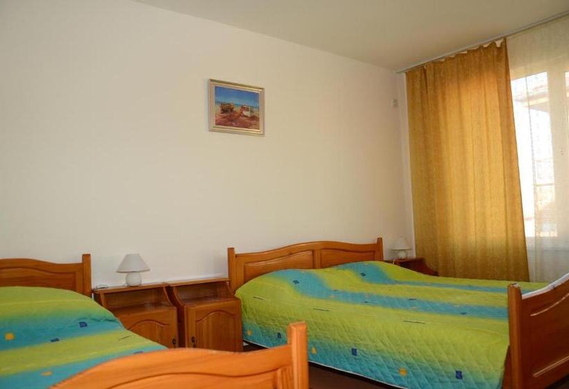 Семейный Номер, Veda Guest House