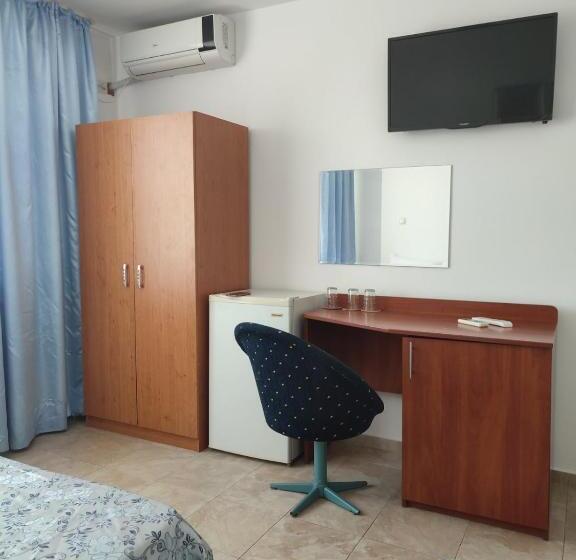 חדר דלוקס לשלושה, Veda Guest House