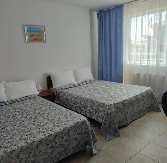Трехместный Номер Deluxe, Veda Guest House