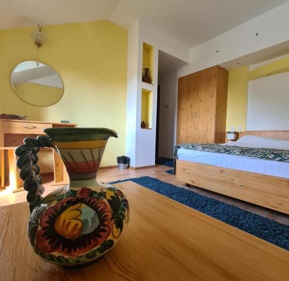 经济房, Pension Marina