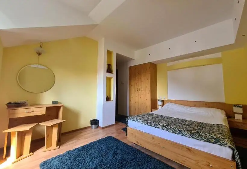 اتاق اکونومی, Pension Marina