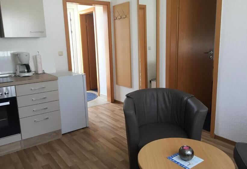 Apartamento 3 Dormitórios, Pension Marion