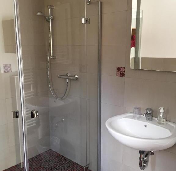 ファミリールーム, Pension Neulen