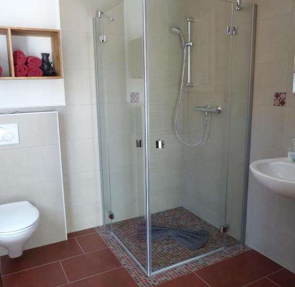 ファミリールーム, Pension Neulen