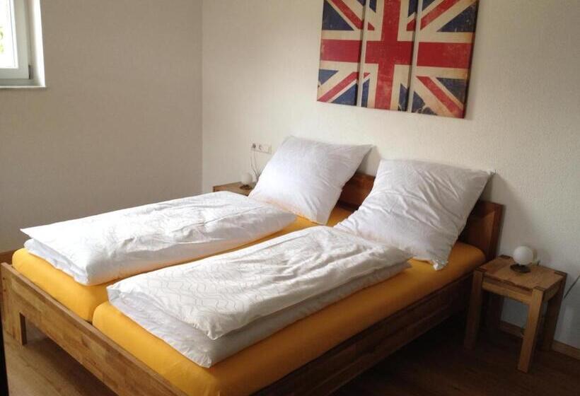 ファミリールーム, Pension Neulen