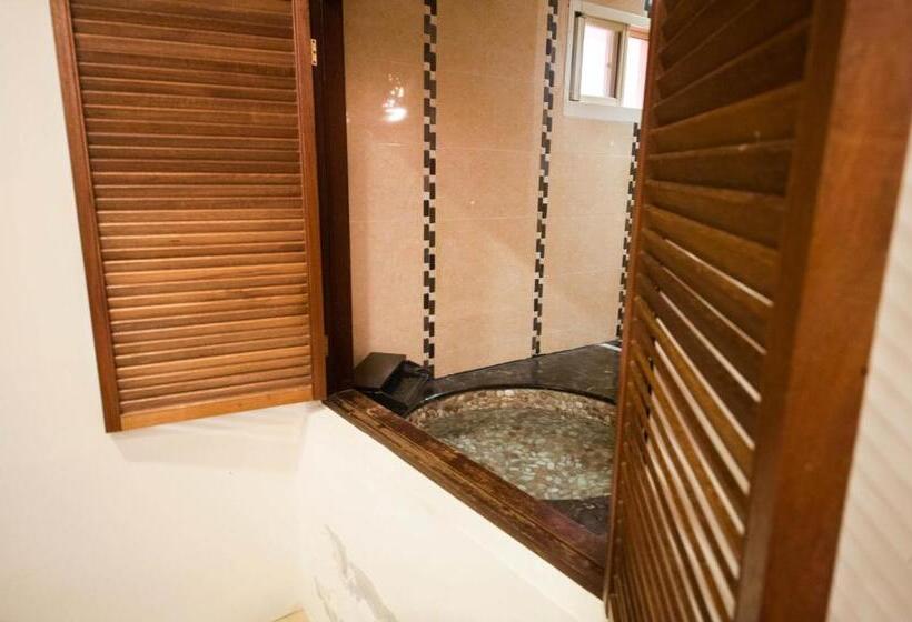 اتاق سوپریور چهار تخته, Kenting Shen's Homestay