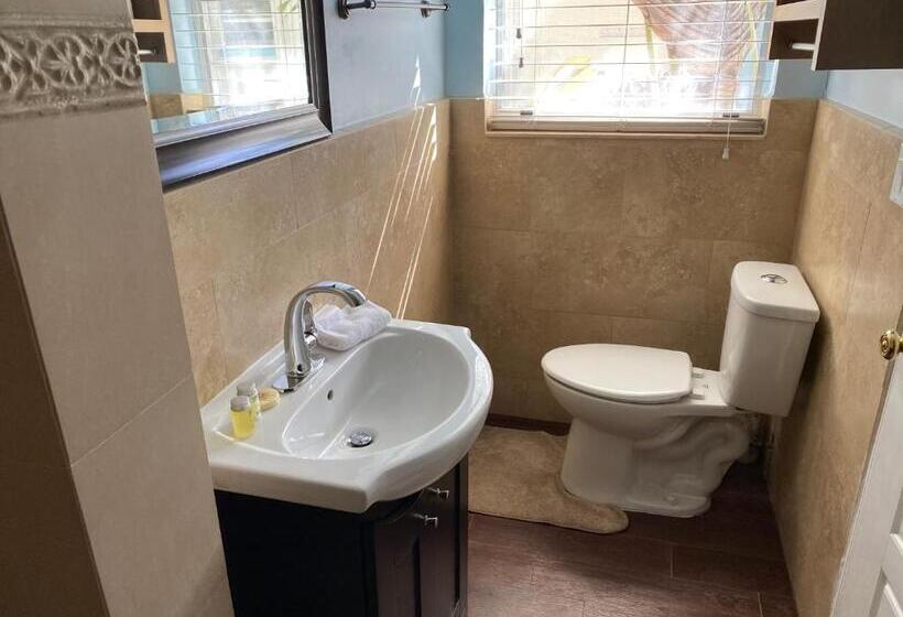 إستوديو قياسى سرير كينج, Atlantic Shores Vacation Villas