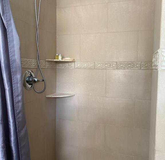 إستوديو قياسى سرير كينج, Atlantic Shores Vacation Villas