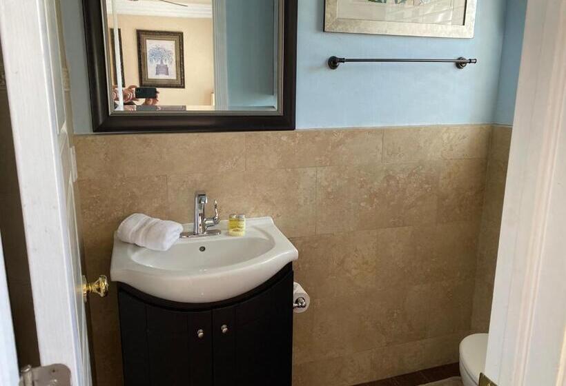 إستوديو قياسى سرير كينج, Atlantic Shores Vacation Villas