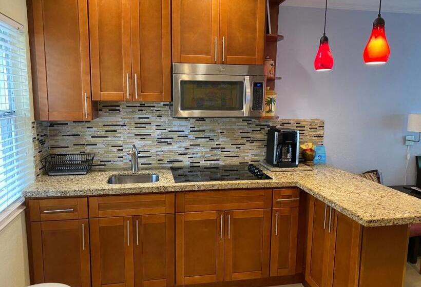 إستوديو قياسى, Atlantic Shores Vacation Villas