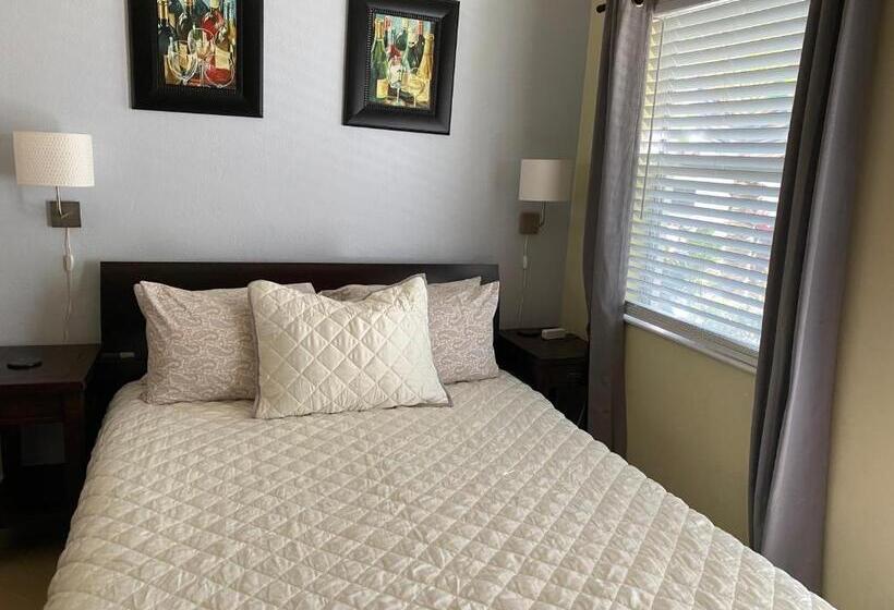 إستوديو قياسى, Atlantic Shores Vacation Villas