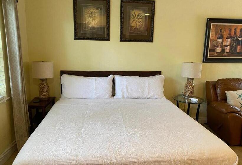 إستوديو قياسى سرير كينج, Atlantic Shores Vacation Villas