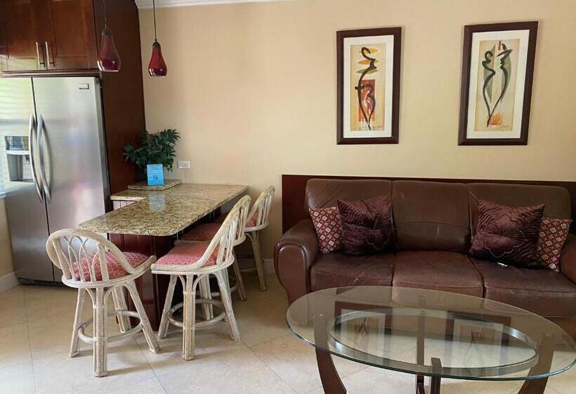 شقة غرفة واحدة, Atlantic Shores Vacation Villas