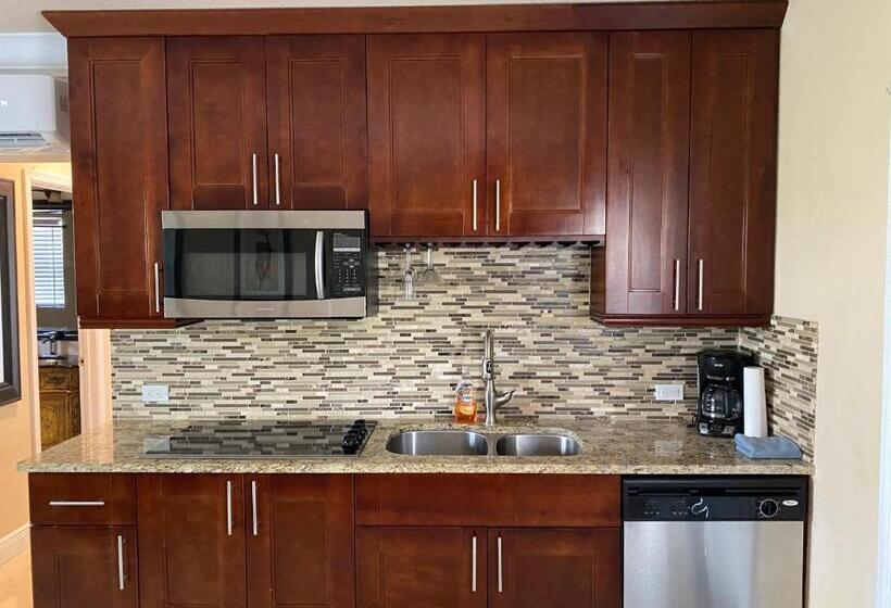 شقة غرفة واحدة, Atlantic Shores Vacation Villas