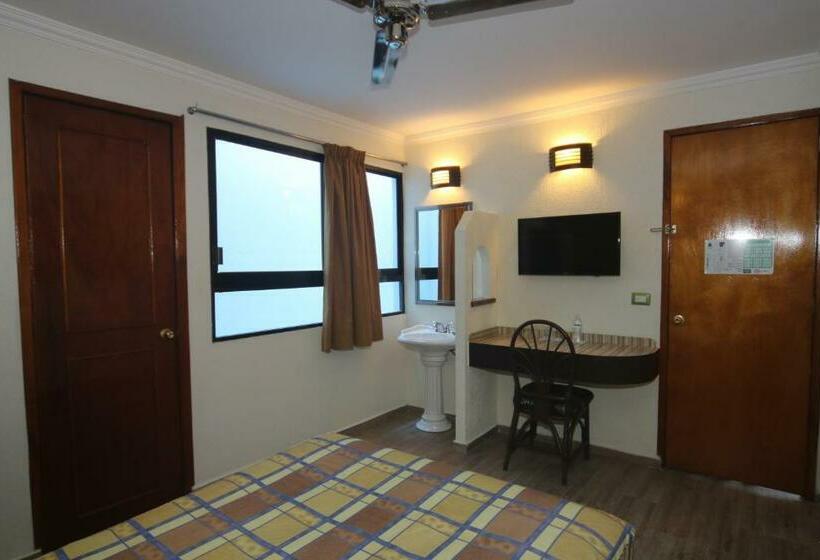 スタンダードルーム, Plaza Crystal