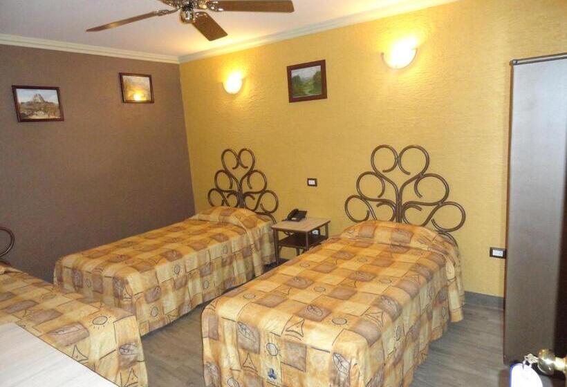 スタンダードトリプルルーム, Plaza Crystal