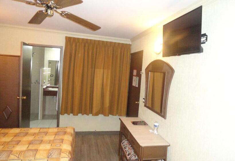 スタンダードトリプルルーム, Plaza Crystal