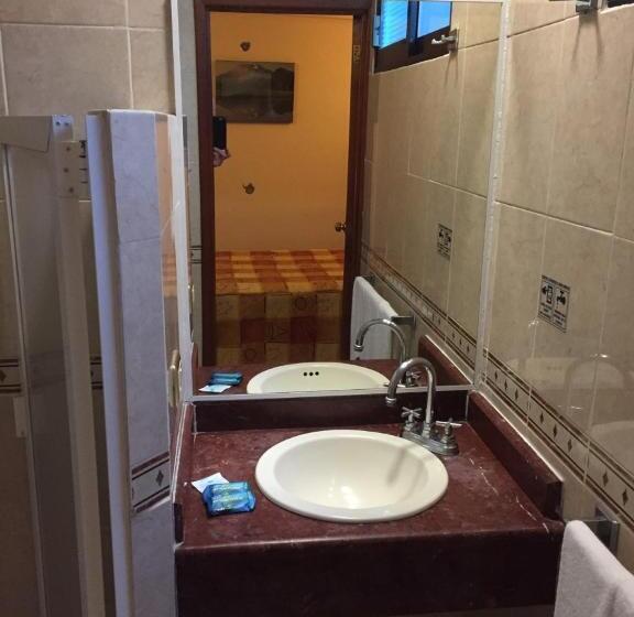 エコノミールーム, Plaza Crystal