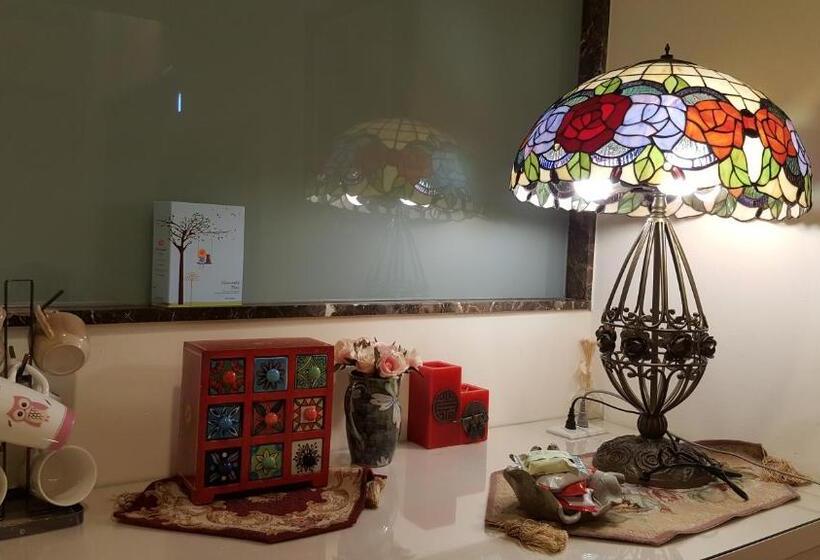 اتاق استاندارد چهار تخته, Qinbianlu B&b